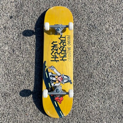 DEATHWISH SKATEBOARDS KOMPLETT FULL SET UP 8,25'' CHATMAN PEDRO DELFINO GELB