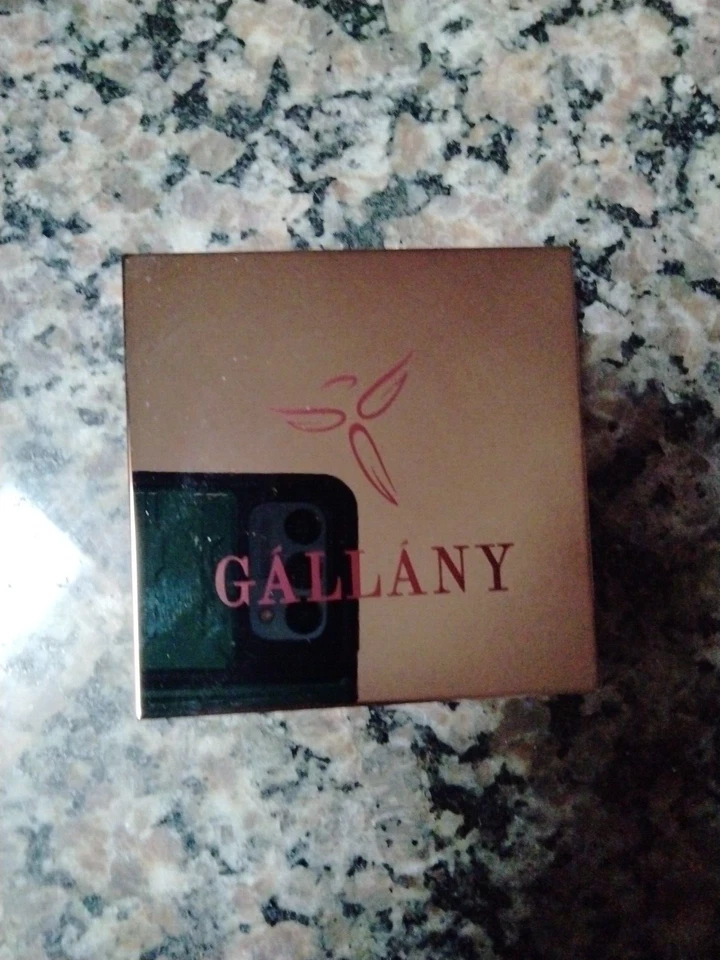 Gallany Quad Eyeshadown RENDEZOUS Neutral Tones NIB 0.25 oz use wet/ dry crease - Image 4 of 4