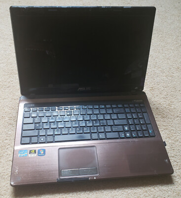 ASUS X53 laptop used 8GB RAM 2ghz processor windows 10 15'' monitor