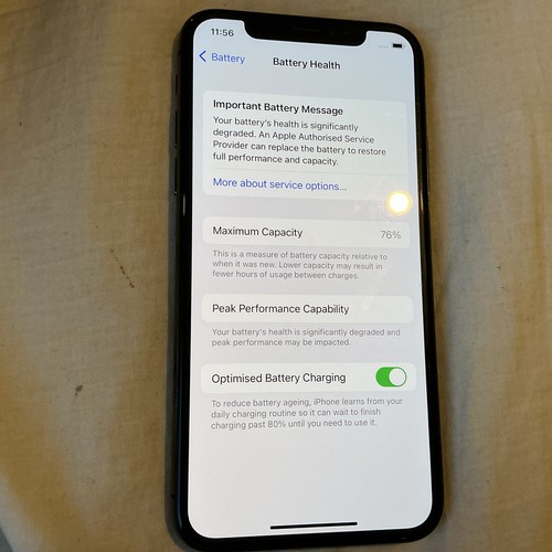 Apple iPhone X 64GB Space Grau - 76% Akku