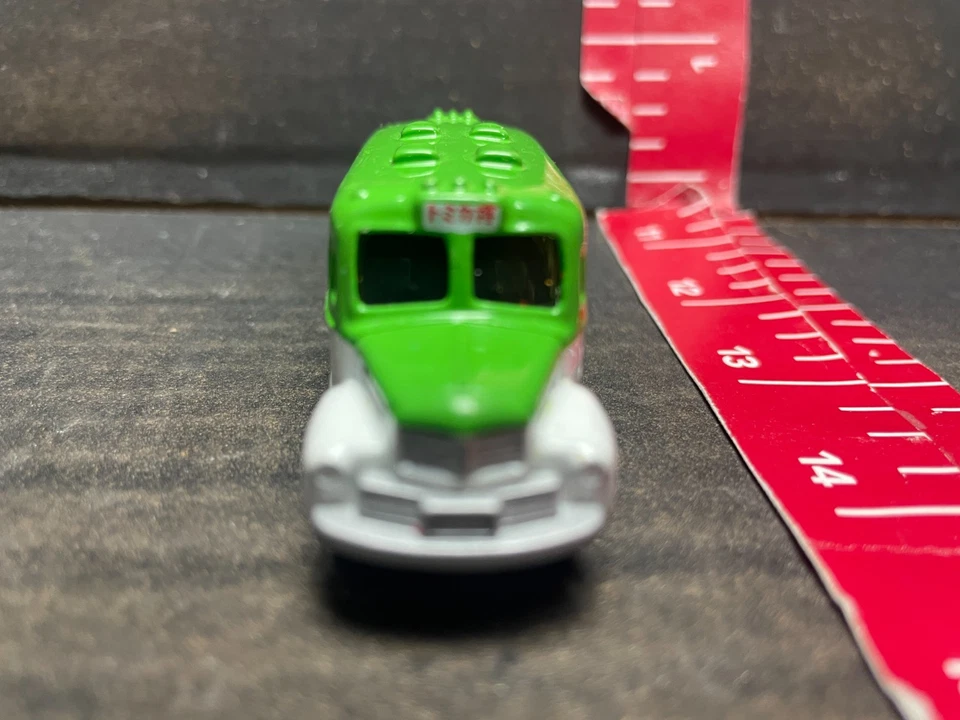 Tomica Isuzu Bonnet Bus, event model Tomica Expo. Green White fine cond - Image 2 of 4