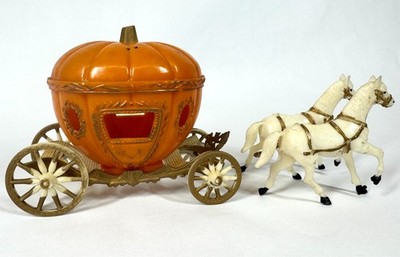 Wilton 1960s Cinderella Carriage Fairy Tale Wedding Cake Topper Horses Pumpkin