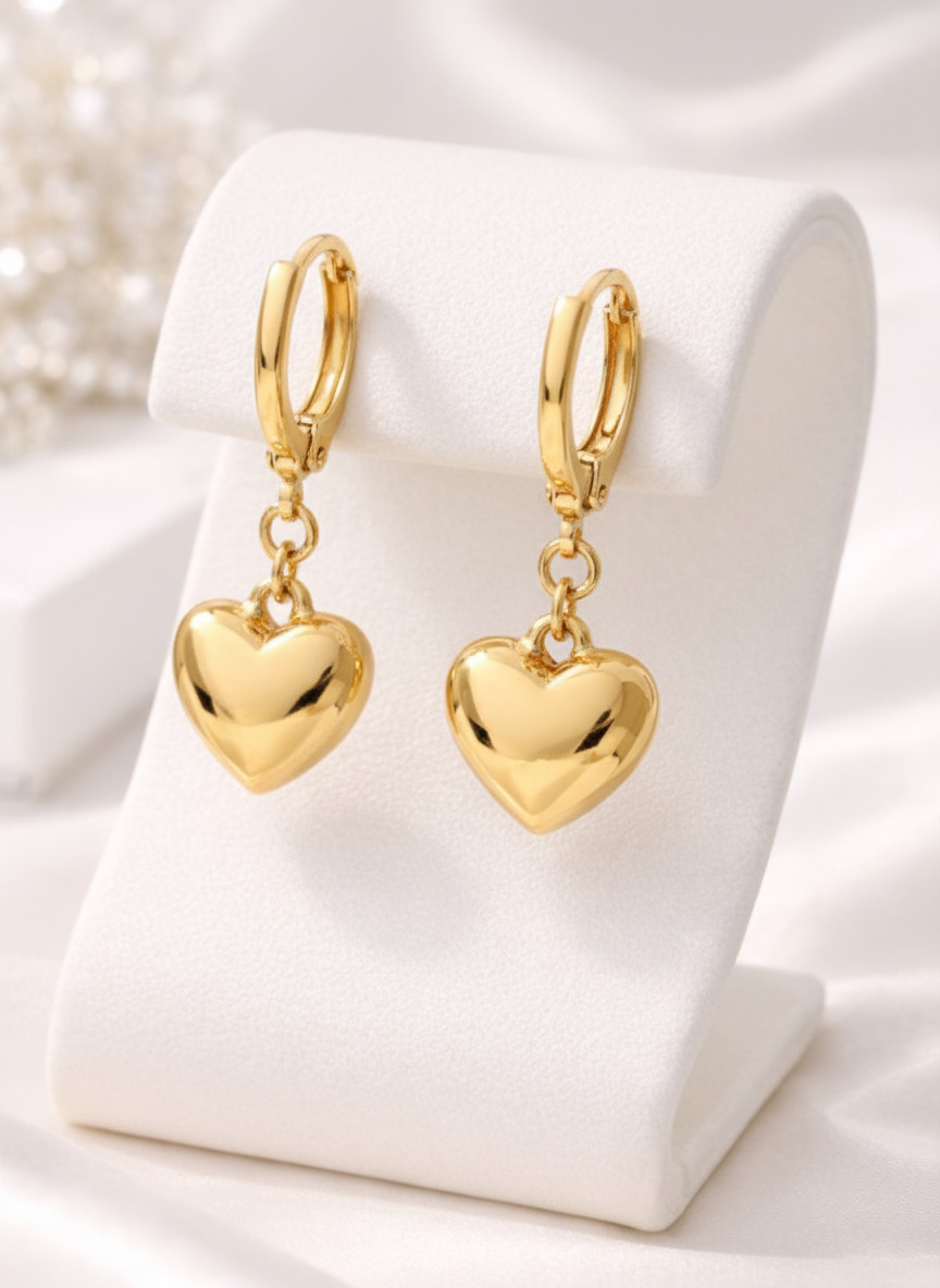 Boucles d'oreilles créoles coeur suspendu, le cadeau de Saint-Valentin