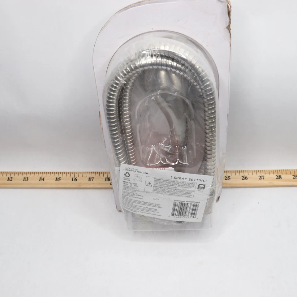 Cabezal de ducha portátil Glacier Bay manguera de acero inoxidable 1 spray 1,8 GPM 3,3" Foto 3 de 4