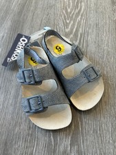 NWT OshKosh Girls Sandals Size 9