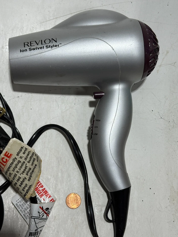 Secador de pelo portátil de viaje Revlon Ion Styler modelo RV461 1875 vatios Foto 2 de 4