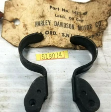 NOS 1942 WLA  Oil Cup Latch 1421-42 Air Cleaner WL 45 G Solo Harley Servicar 074