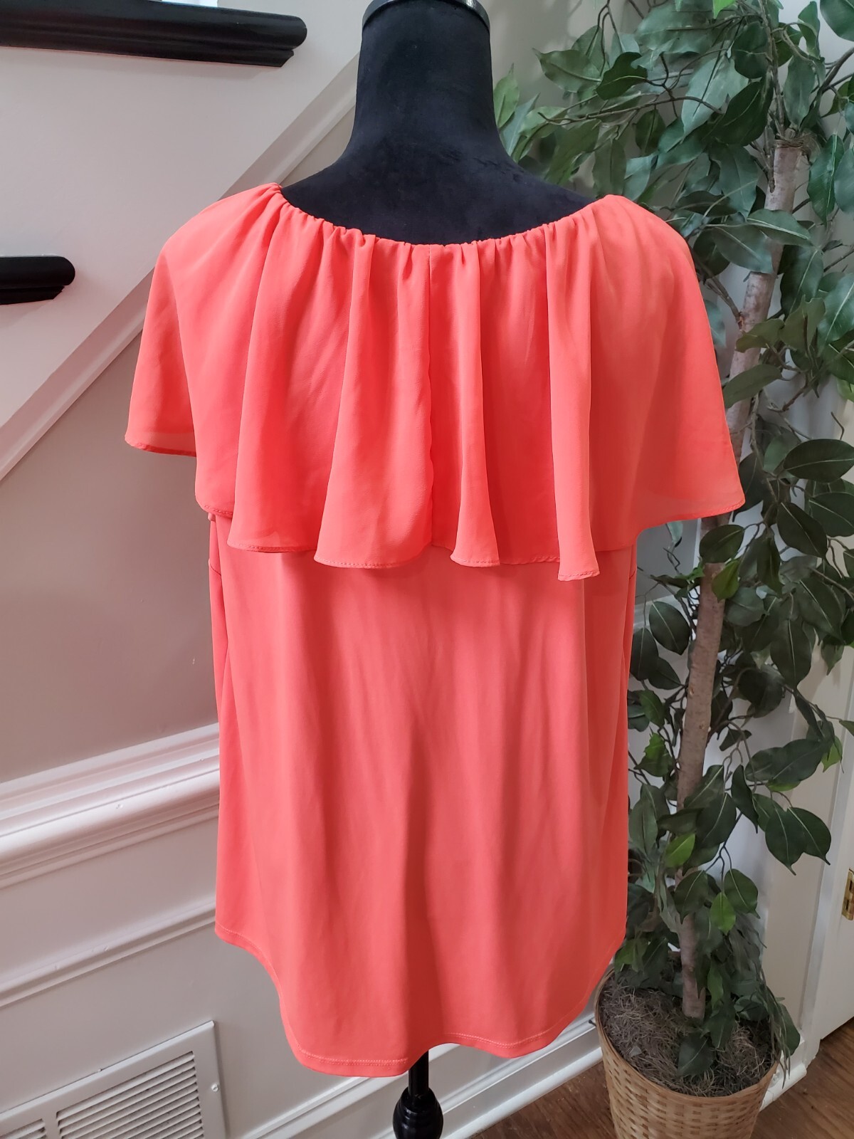 Cato Women's Red Solid Polyester Ruffle V-Neck Sl… - image 7