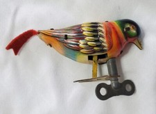 Vintage Wind Up Tin Toy Bird Kohler Germany with Key, Felt Tail
