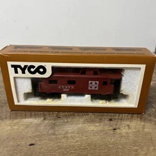 VINTAGE MODEL POWER HO SCALE SANTA FE # 999246 RED CABOOSE