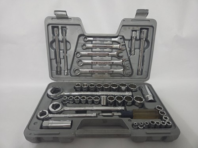 #ad Used Sears Craftsman 44 Piece Socket Set $80.00