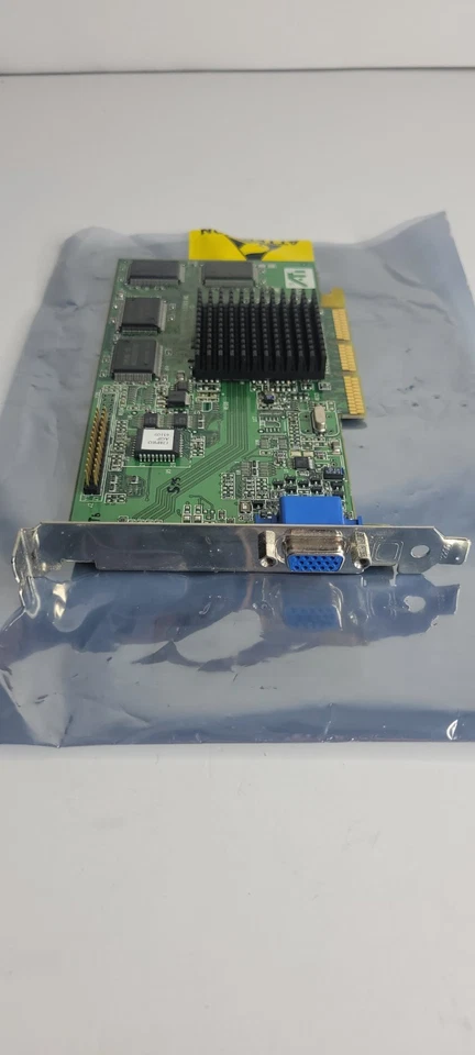 Ati Rage Fury Pro Rage 128 Pro 16Mb SGRAM AGP PN 109-63100-10 - Image 2 of 4
