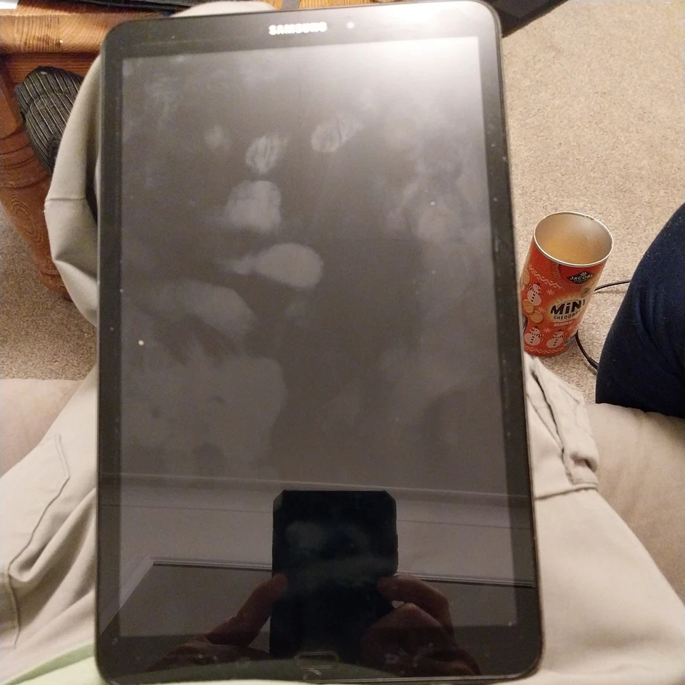 Samsung Galaxy Tab A 10.5 SM-T595 Black Unlocked 32GB 10.5" 8MP Android Tablet, photo 1 of 2