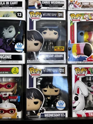Funko Pop! Vinyl: The Addams Family - Wednesday Addams (Metallic) & Cello Pops