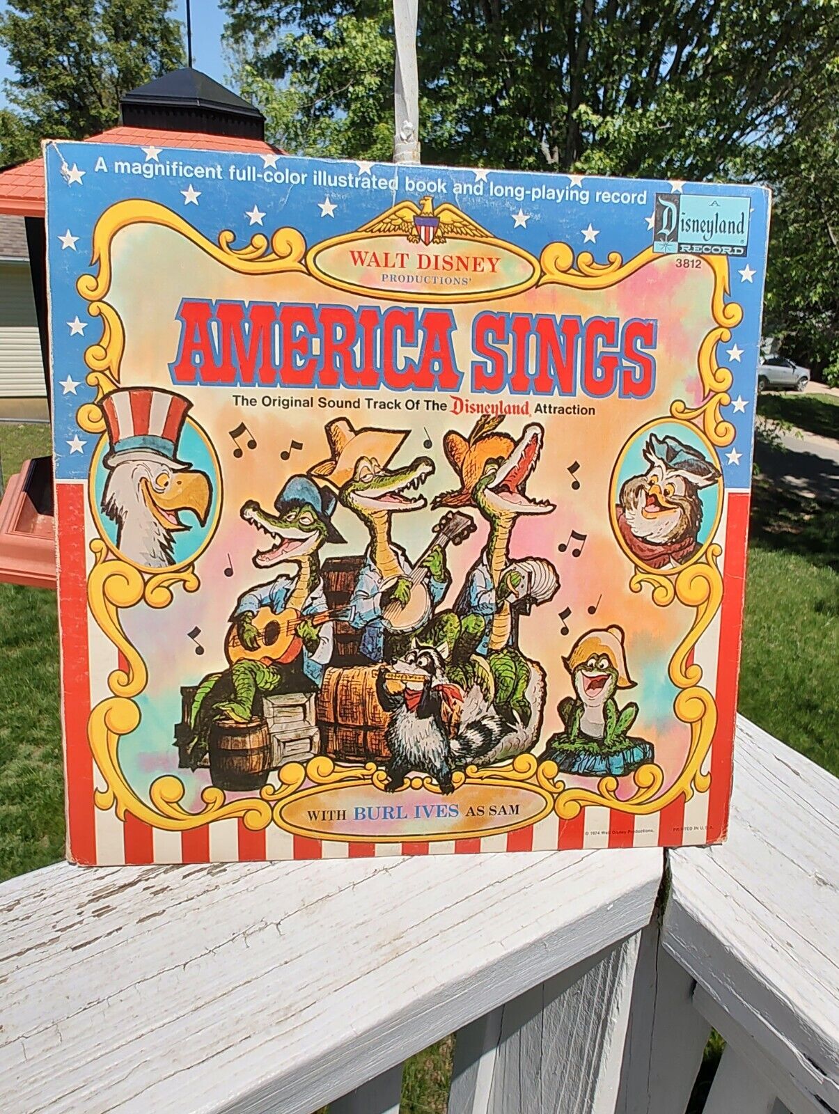 DISNEY'S AMERICA SINGS SUNG BY BURL IVES LP W/ BOOK DISNEYLAND Extremely RARE!