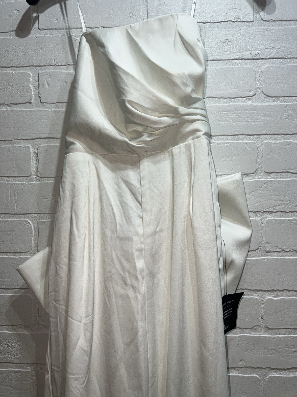NWT! Lulus Beloved Bliss Ivory Strapless Slim Leg Bow Jumpsuit - Size XS $88 image 4