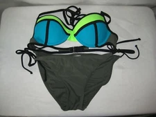 Xhilaration Women Swim Set Bikini Color Block Top with Tie-Side Bottoms Medium 