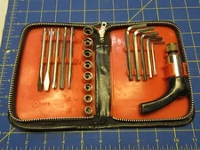 19-Piece Tool Set - Sockets Screwdrivers Allen Wrenches Hand Tool Kit With Case