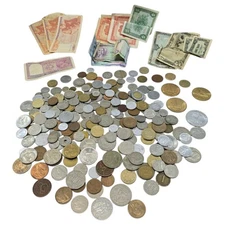 Mixed Lot of Different Foreign World Paper Money Banknotes Currency & Coins