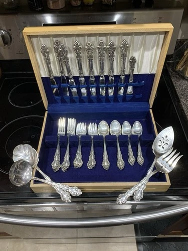 Reed & Barton Spanish Baroque Sterling Silver Flatware Set 46 Piece