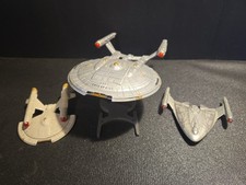 PreBuilt Star Trek Enterprise NX-01 With 2 Diecast Starfleet Spaceships BBU