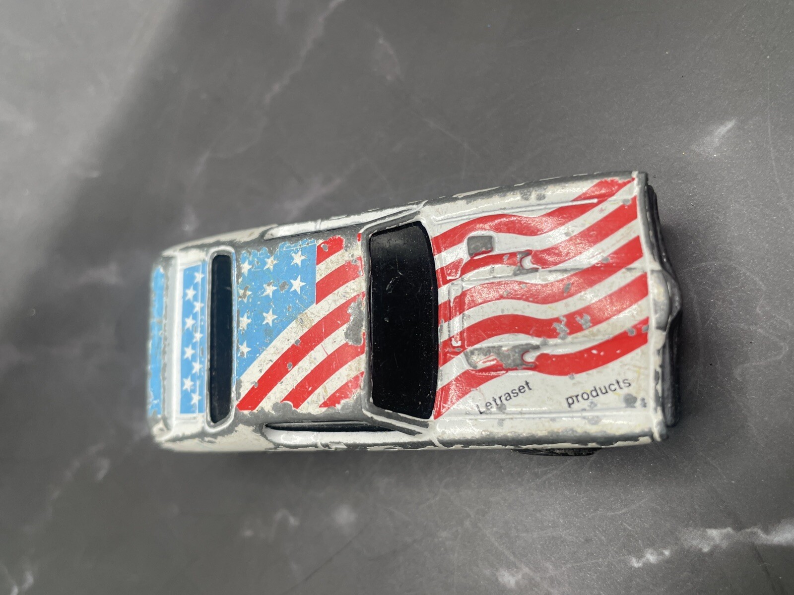 Summer Die Cast S8504 1969 Pontiac GTO 1:64 - American Flag