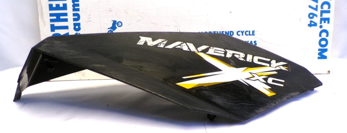NOS OEM Can-Am Maverick STD XRS 1000 Max Black RH Front Fender