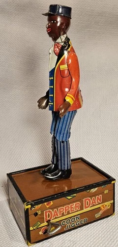 Antique Tin Wind Up Dapper Dan the Jigging Porter on Trunk Works GREAT Marx 1910