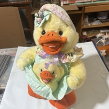 Duck Plush Creations MaMa Ducky 1993 EASTER Cuddles Baby momo duckling Country