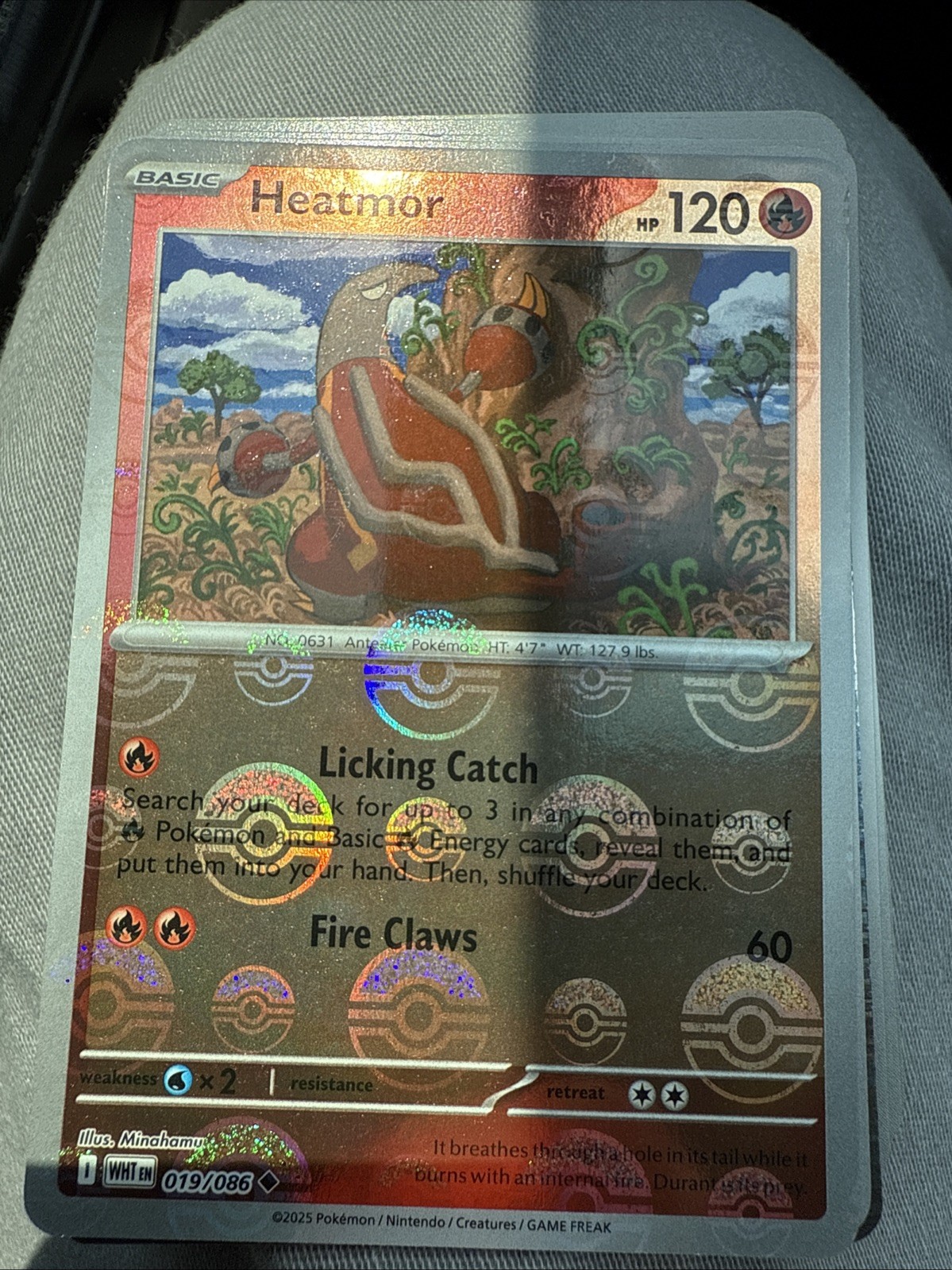 Heatmor (Pokeball) U - WHT 019/086 - NM / Mint White Flare Holo Single