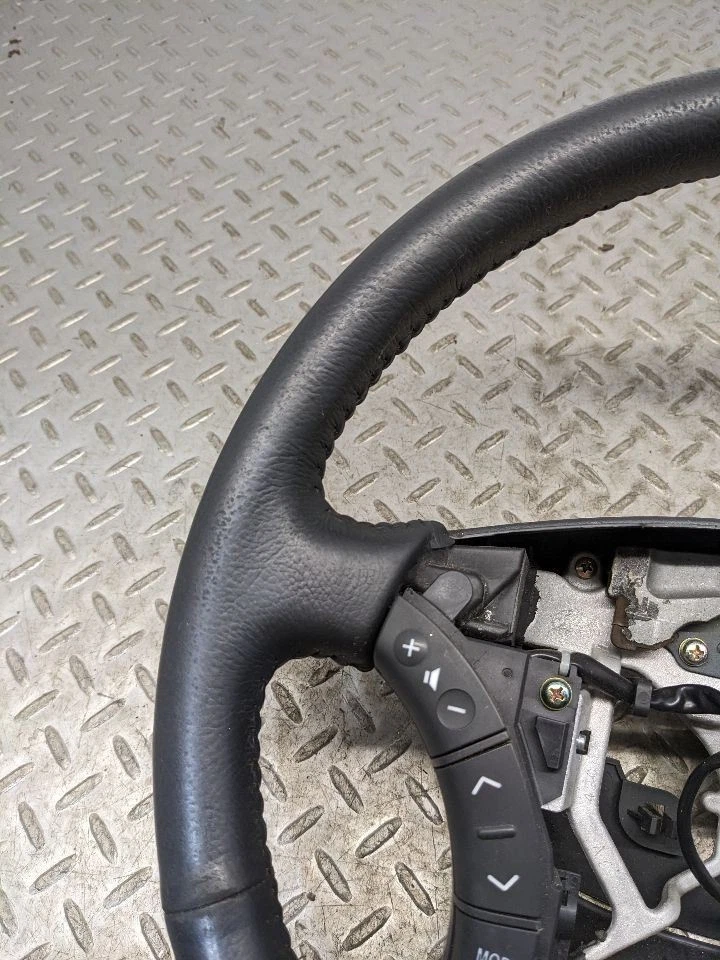 Toyota 4runner 2003-2009 volante cuero negro con crucero y radio C 116 Foto 3 de 4