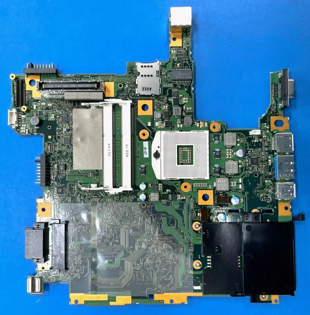 Fujitsu LifeBook S752 Motherboard WO CPU CP562661 Z3 CP562670 X3