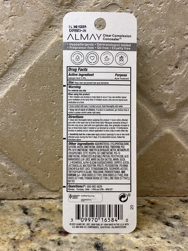 NEW Almay Clear Complexion Concealer #300 Medium Sealed - Picture 2 of 3