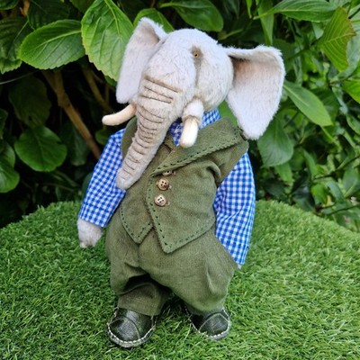 Edward Elefant von Out of the Woods einzigartiger Künstlerbär - BÄRENLADEN