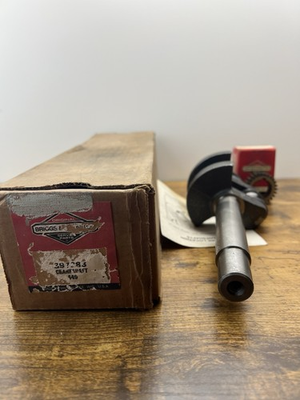 #ad Briggs amp; Stratton 391783 Crankshaft NOS OEM w Timing Gear 493169 $38.95