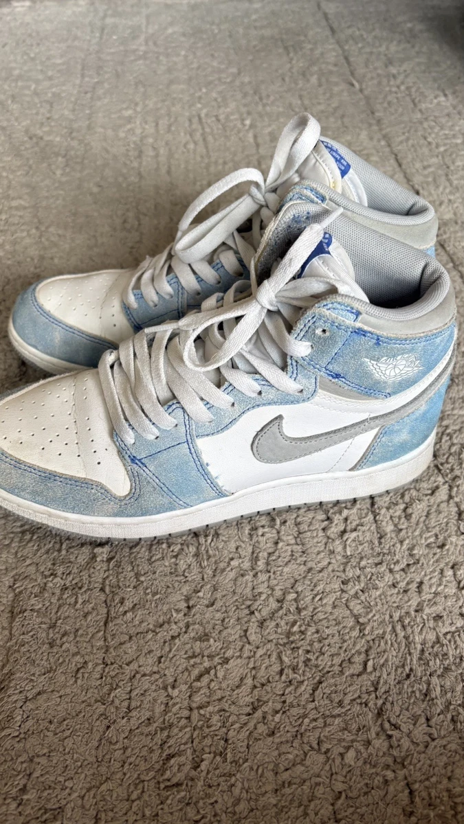 AJ1 ハイパーロイヤル Jordan 1 Retro OG Hyper Royal for Sale | Authenticity Guaranteed