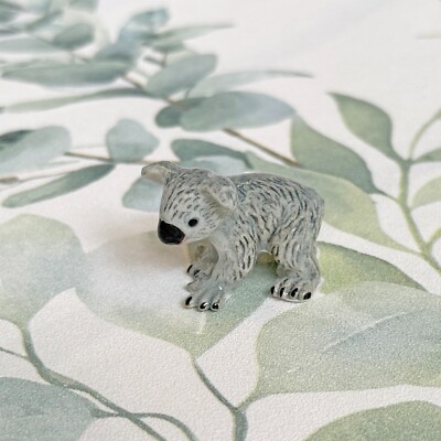 Baby Koalabär Minifiguren Mini Figur handbemalt Porzellan Ornament