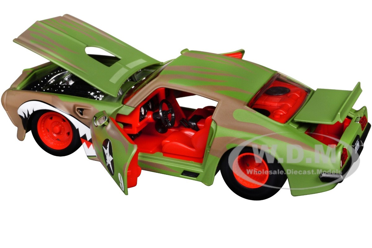 1972 PONTIAC FIREBIRD #9 GREEN CAMO FLAMES 1/24 DIECAST MODEL CAR