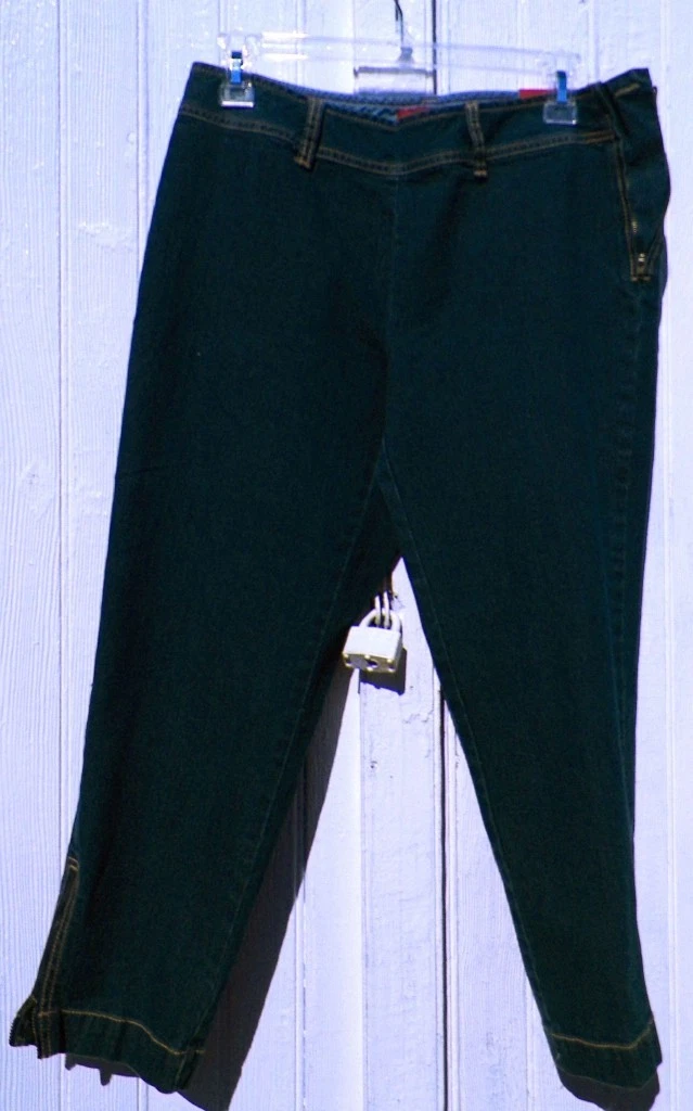 Womens Size 6 Capri Pants Slim Leg Blue Denim Zippers Sunset Rd New Tags