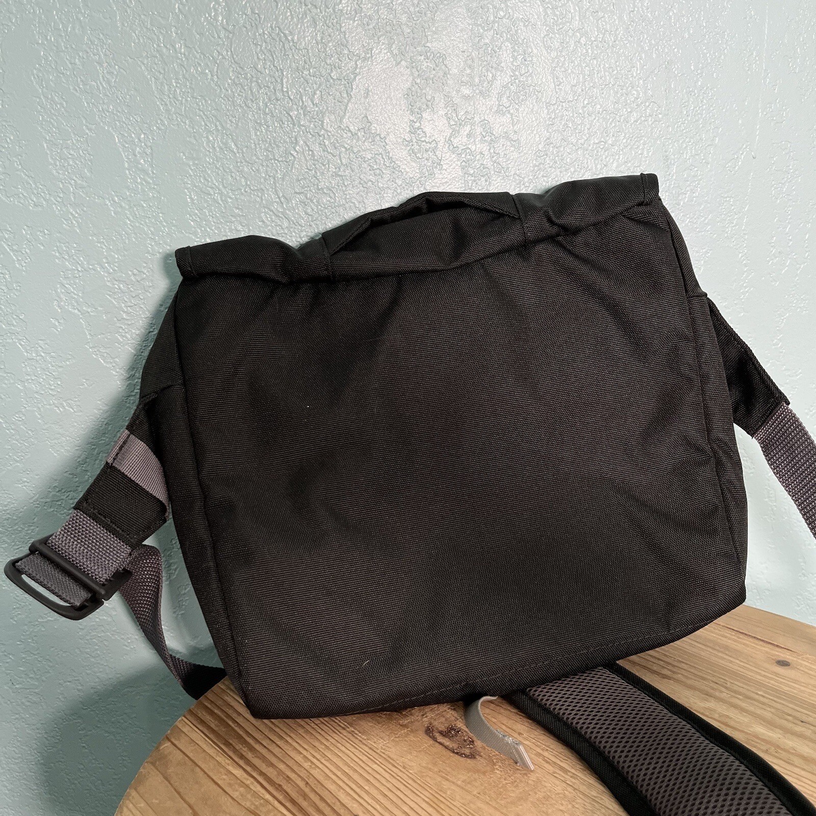 Osprey Flap Mini Messenger Bag Black (Backwoods) FlapJill Shoulder