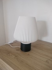 Lampada da tavolo moderna stampata in 3D