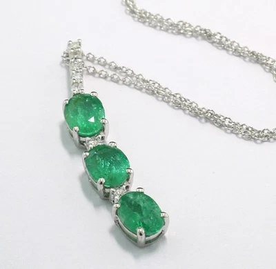 Wert 1.900 Smaragd Brillant Collier 3 Smaragde 18kt/750er Weißgold  Neu - Bild 1 von 4