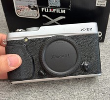 Fujifilm X-E2 16.3MP Mirrorless Digital Camera Silver w/Battery Body Only 