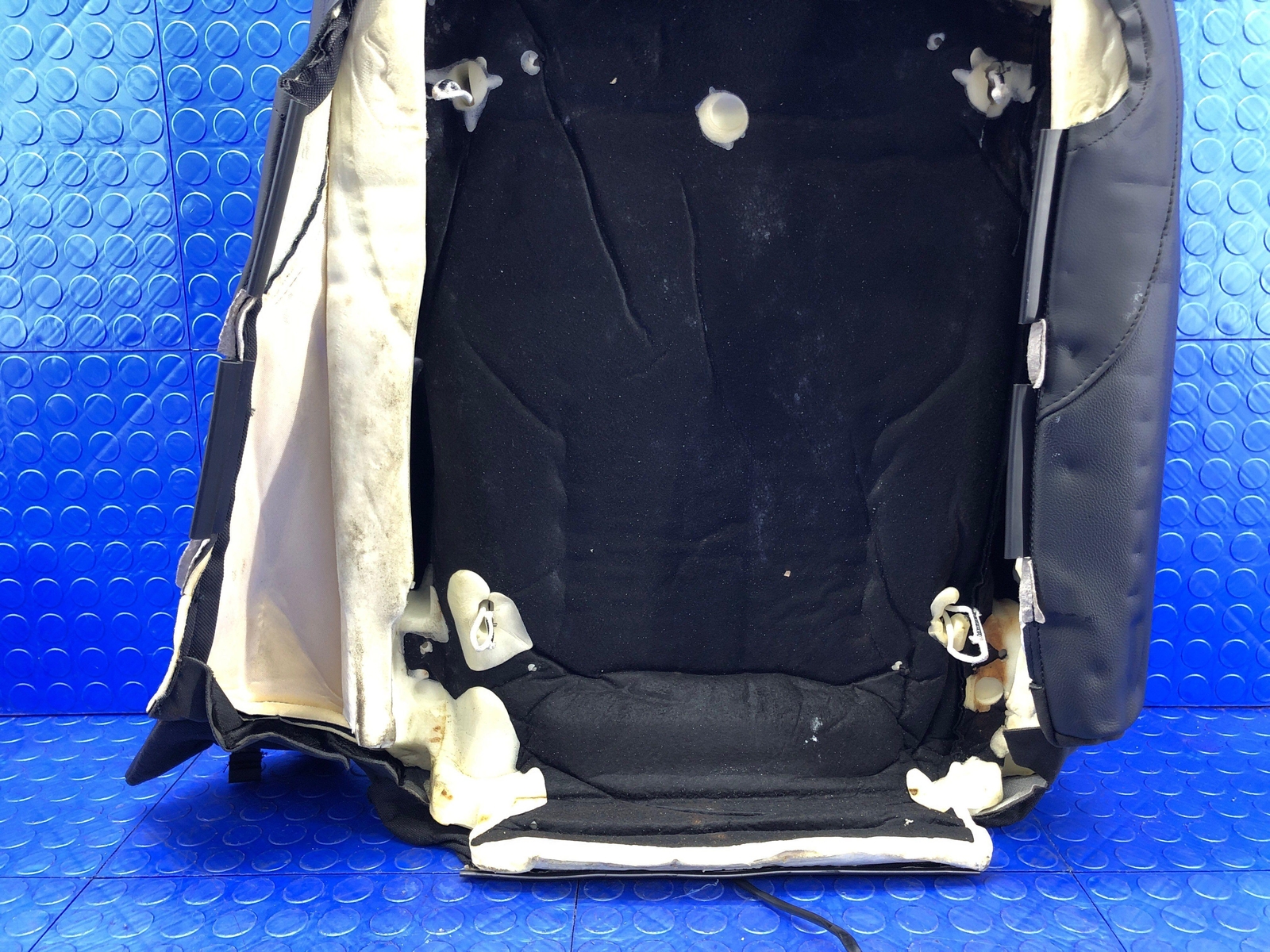 2017-2022 MASERATI LEVANTE FRONT RIGHT UPPER SEAT CUSHION BACKREST BLACK LEATHER