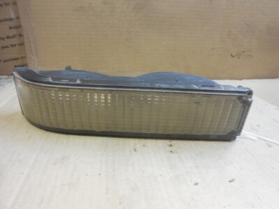 Chevy Chevrolet GMC C1500 RH Turn Signal Marker Light OEM GM  