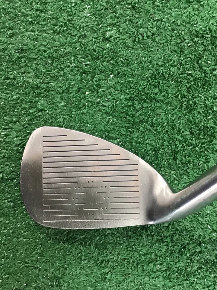 Square Two Ladies Light & Easy Oversize Sand Wedge SW Graphite Shaft - Image 3 of 4