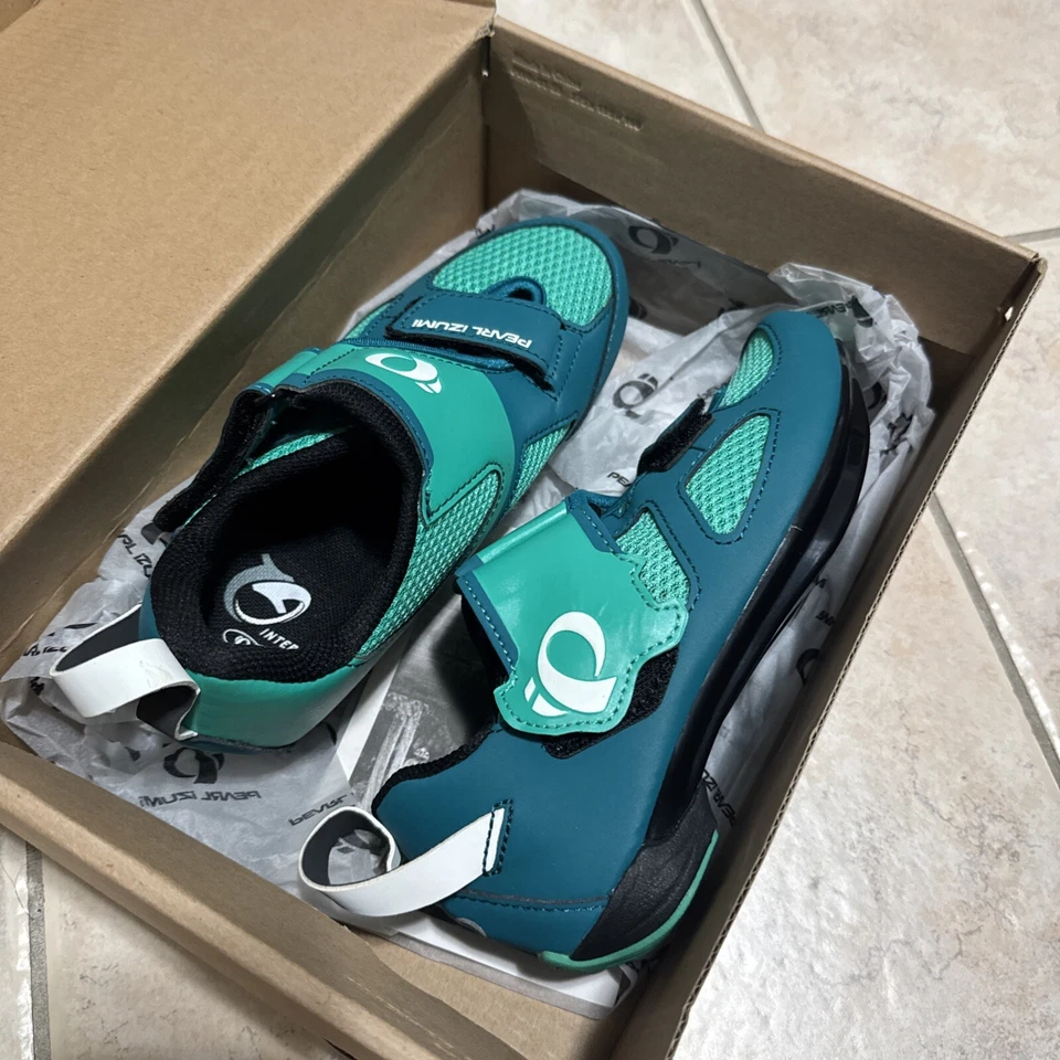 Tênis de ciclismo Pearl Izumi verde Tri Fly V tamanho 42/9.5 - Imagem 4 de 4