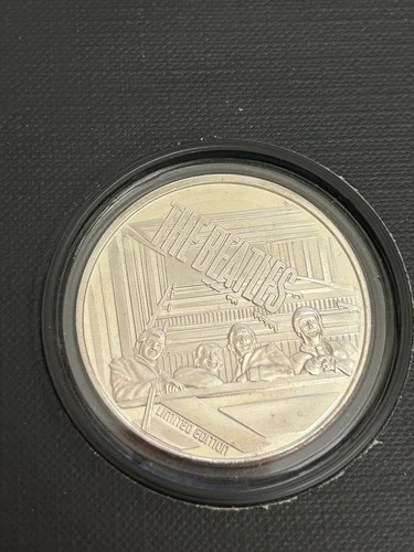 1990 THE BEATLES PLEASE PLEASE ME THE ALBUM .999 1ozt. SILVER COIN CASE & COA