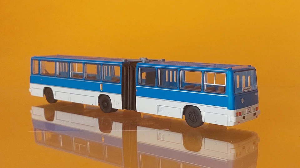 Brekina MCZ 03-415 Ikarus 280.02 BVB Berlin - blau/weiß - Wagen 482 352-6, 1:87 - Bild 3 von 4