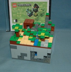 MINECRAFT, MICRO WORLD SET 21102 - LEGO - 2012 - USED